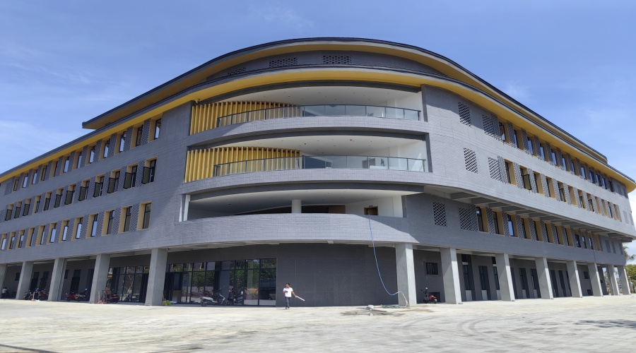 海南中央民族大學UHPC墻板選擇了飾紀上品.你呢？